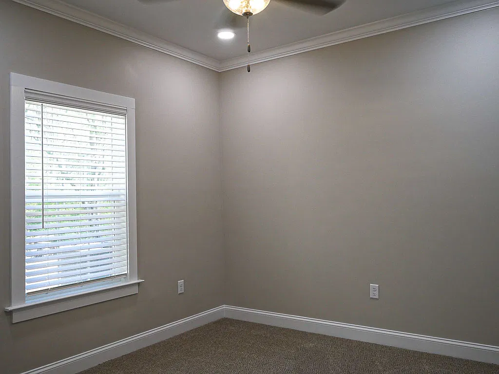 1358 Summer Cir SW — Photo 3