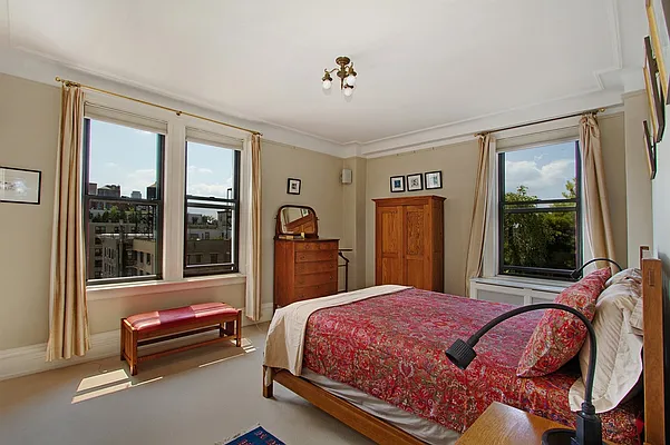 Sold by Corcoran | media 28