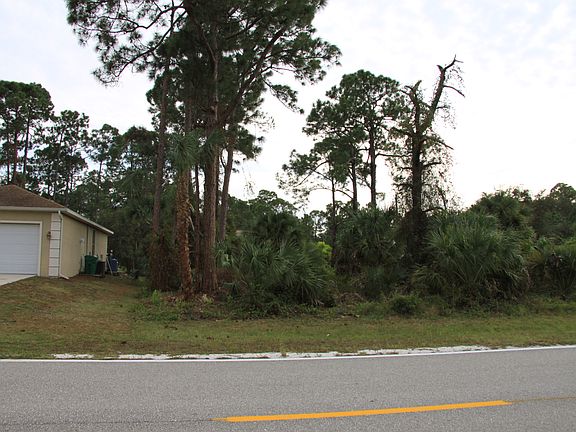 5th image of 17427 Hillsborough Blvd