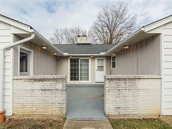 2nd image of 605 Georgetown Ave