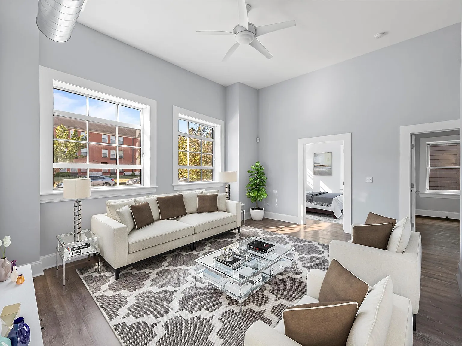 2 bed, 825 sqft, $1,295 — Photo 2
