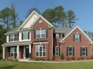 110 Susan Ln, Fayetteville, GA 30215