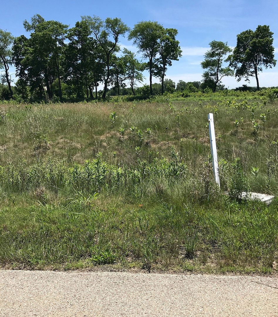 1361 E Longwood Dr, Bull Valley, IL 60098 Zillow