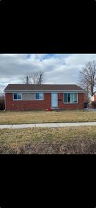 34269 Beaconsfield St, Clinton Township, MI, 48035