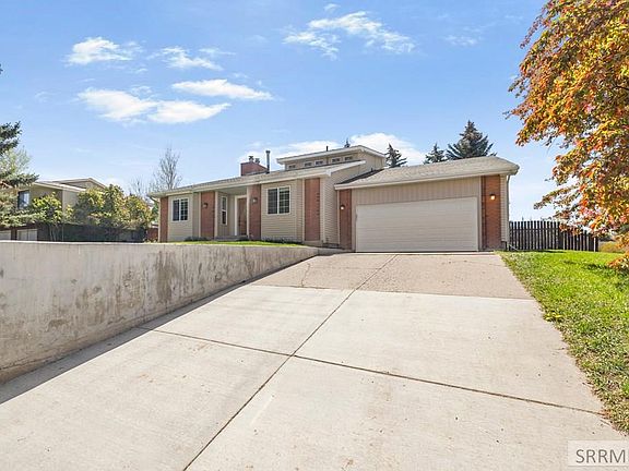 5th image of 440 Terra Vista Dr