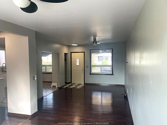 3rd image of 1077 Windermere Rd