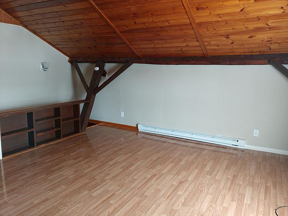 2nd image of 3871 Oneida St #E