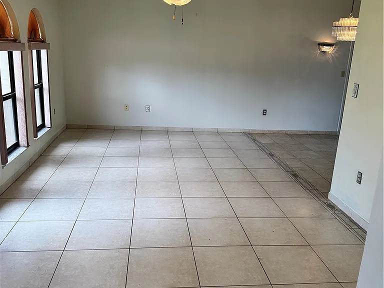 2408 Monza Dr — Photo 3