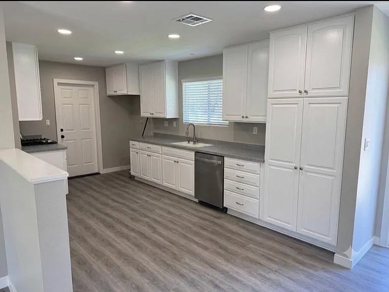 1235 Erringer Rd — Photo 7