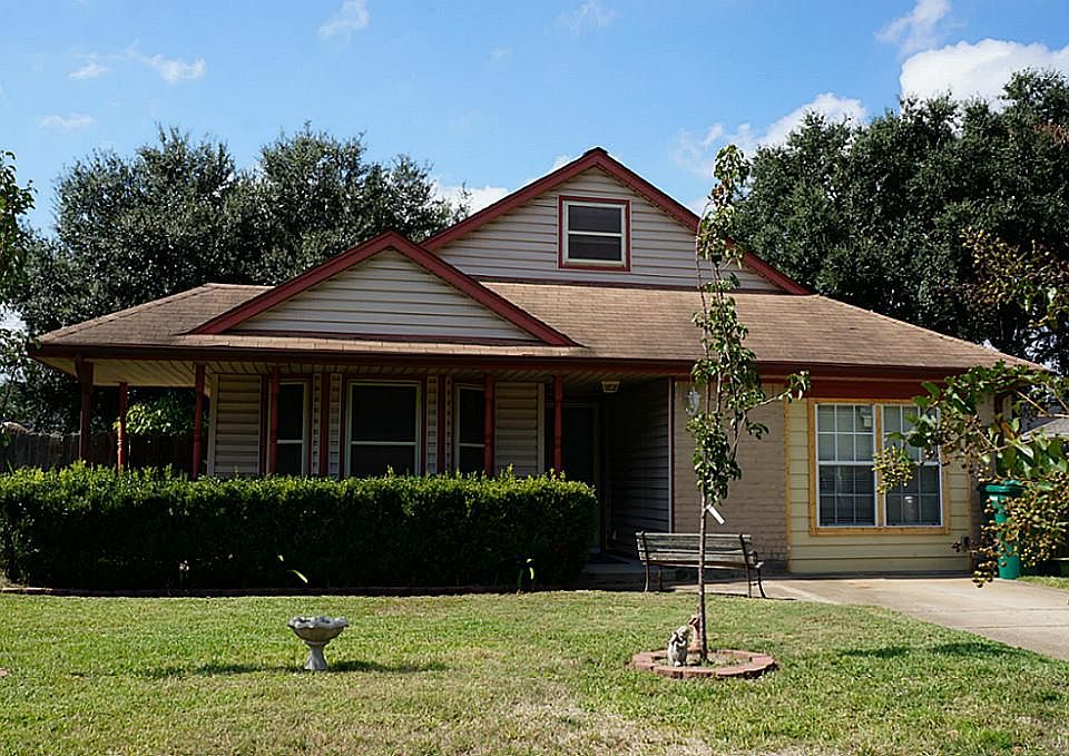 1st image of 2010 Alydar Dr