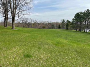 2045 Grandview Rd, Decorah, IA 52101