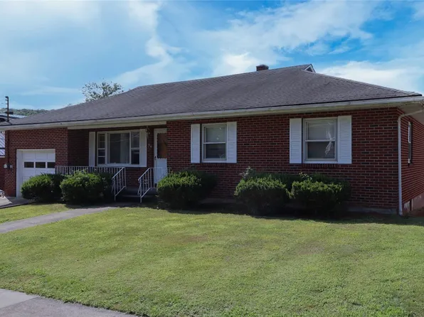 66 Leigh St, Johnson City, NY 13790