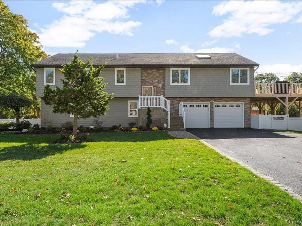 2 Jayne Court, Nesconset, NY 11767