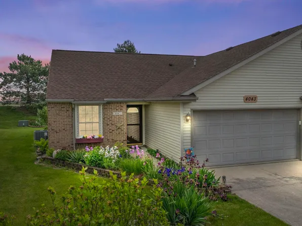 4043 Cobblestone Cv, New Haven, IN 46774