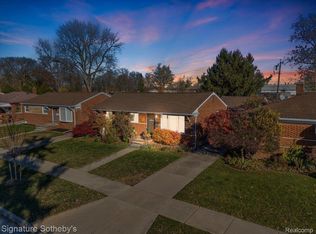 29374 Sherry Ave, Madison Heights, MI