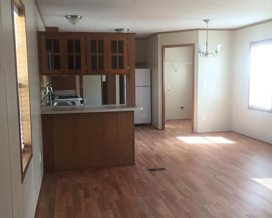 Kitchen, living room