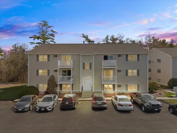 1607 Braley Rd APT 70, New Bedford, MA 02745