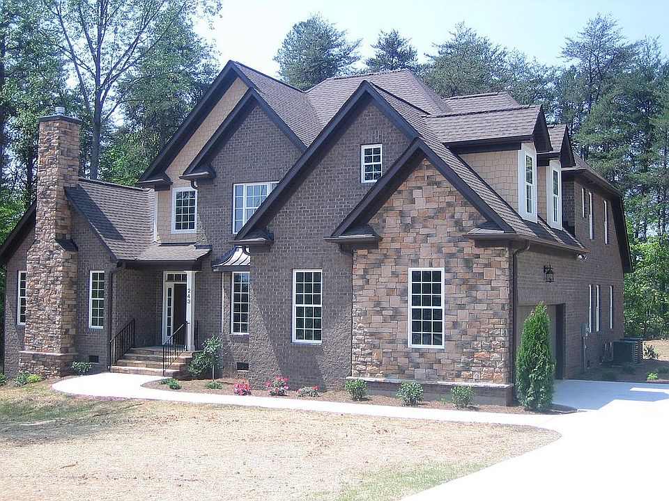 1st image of 243 Woodstream Cir