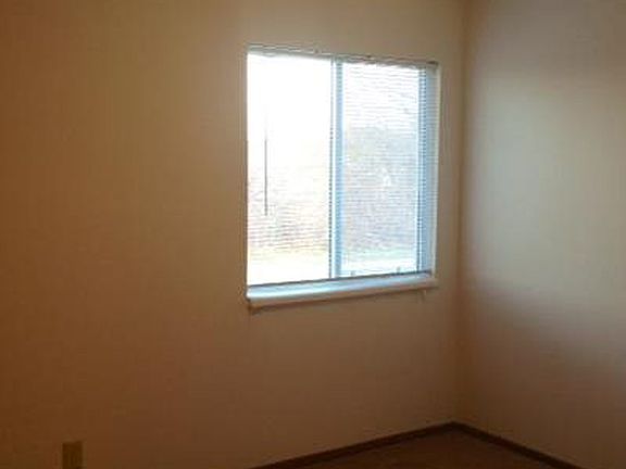 5th image of 4857 Marshall Dr APT 202