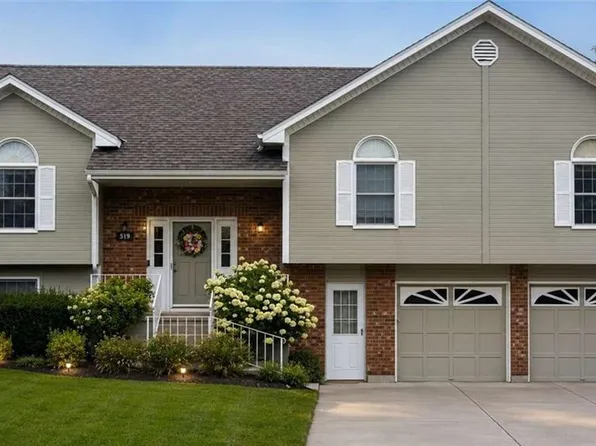 519 NE Timbercreek Dr, Lees Summit, MO 64086