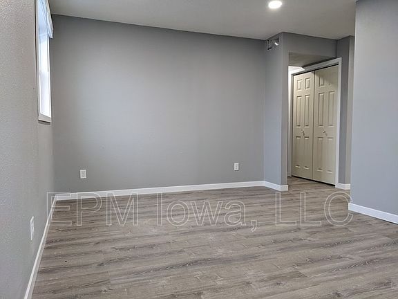 4th image of 105 Ludland Dr Unit 2
