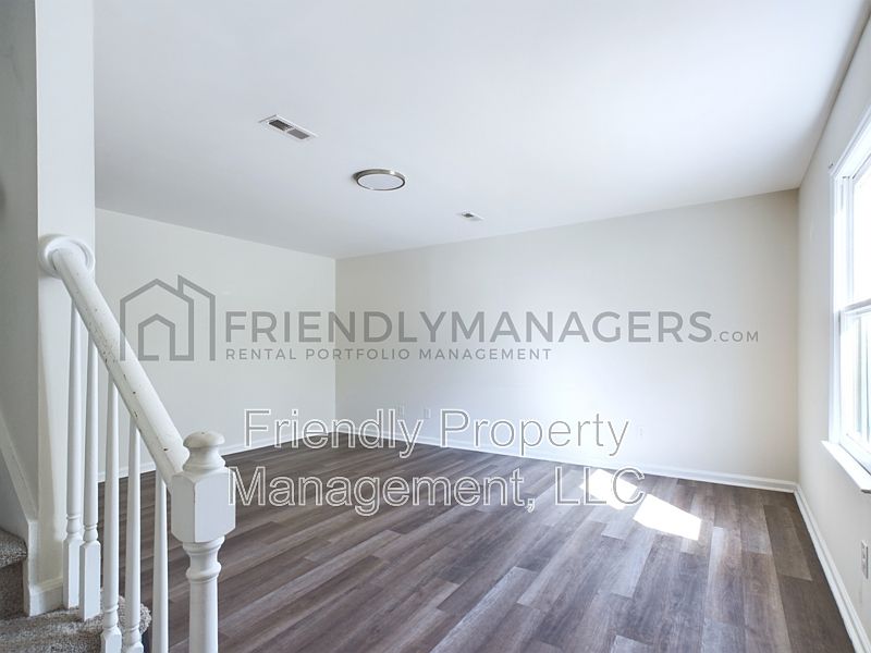1st image of 4071 Greene Haven Dr #136