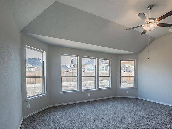 5th image of 108 Shady Glen Dr