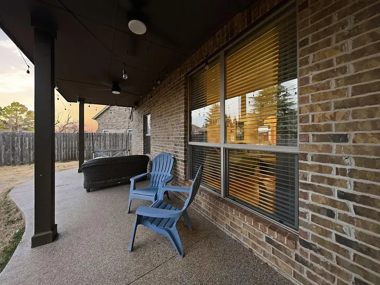 2425 Glenmere Dr — Photo 24