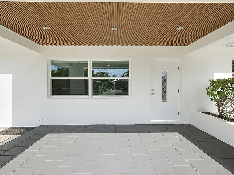 939 Bluebird St — Photo 10
