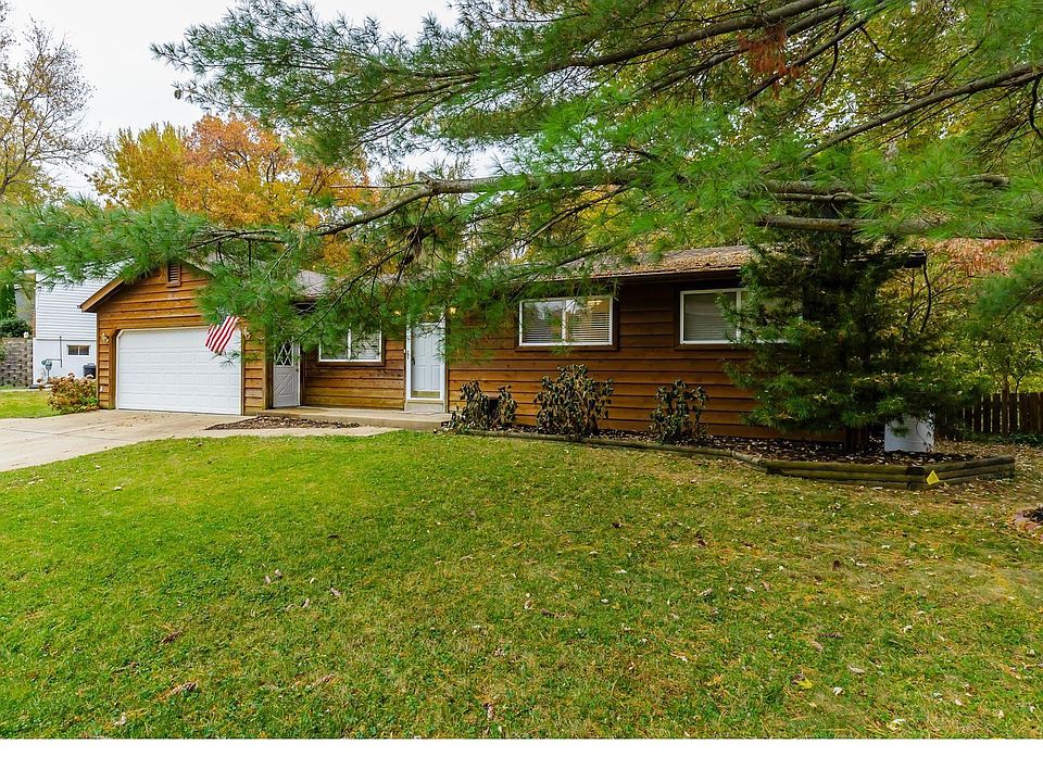 1st image of 75 Guylyn Dr