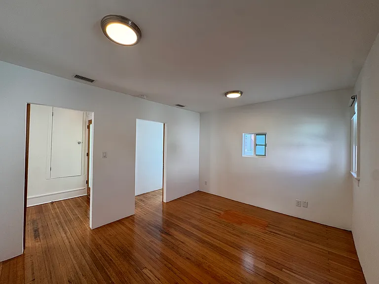 1413 Abbot Kinney Blvd #B — Photo 3