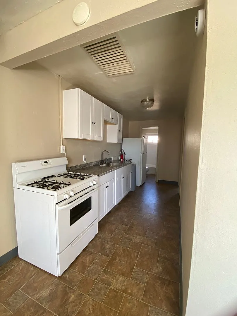 510 N Wall Ave — Photo 4