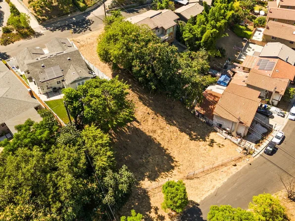 4001 N College Crest Dr, Los Angeles, CA 90065