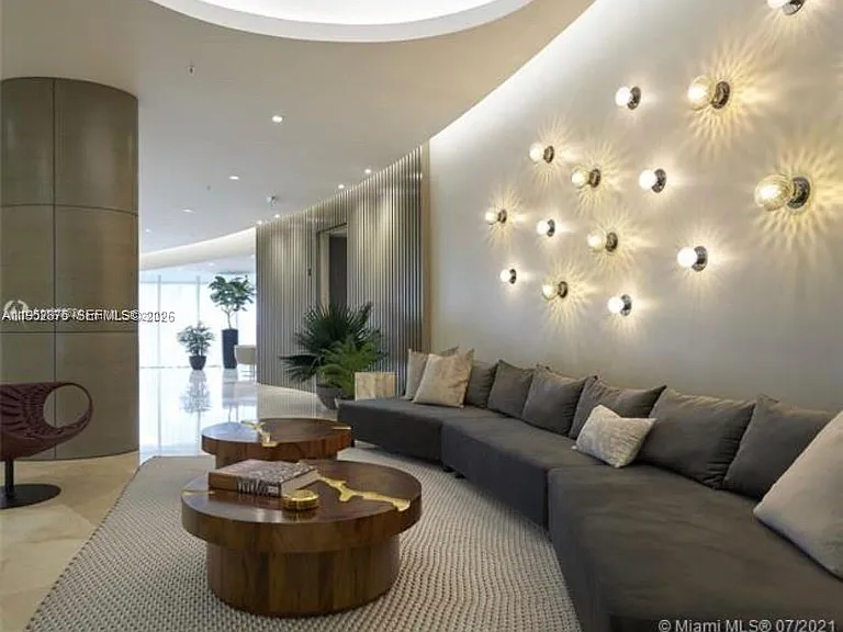 10275 Collins Ave #208 — Photo 11