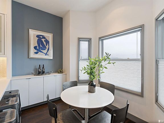 5th image of 2455 Lombard St