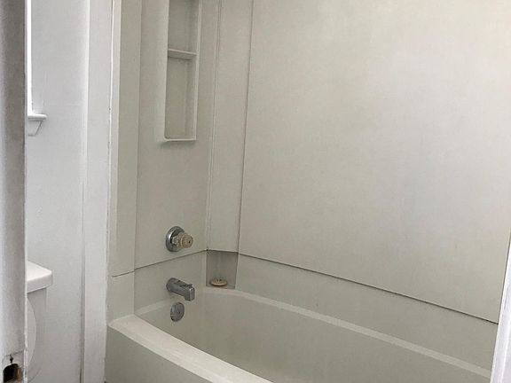2nd image of 2322 Capitan Dr APT D