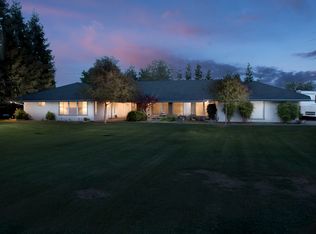1867 N Locan Ave, Clovis, CA 93619