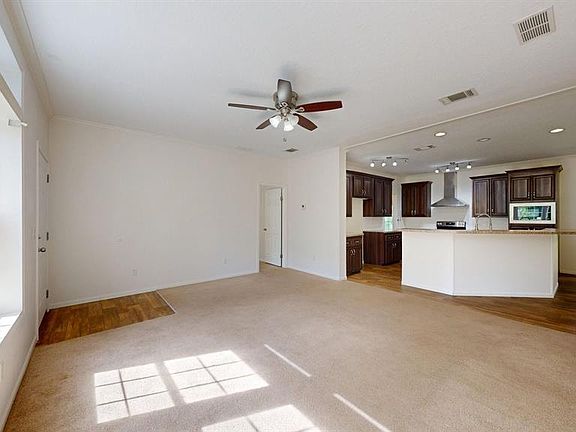 3rd image of 2930 Palmetto St