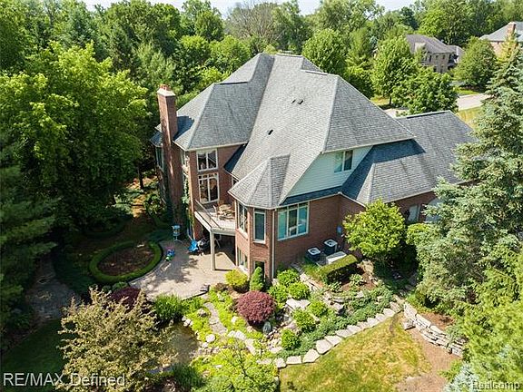 2nd image of 2551 Ginger Ct