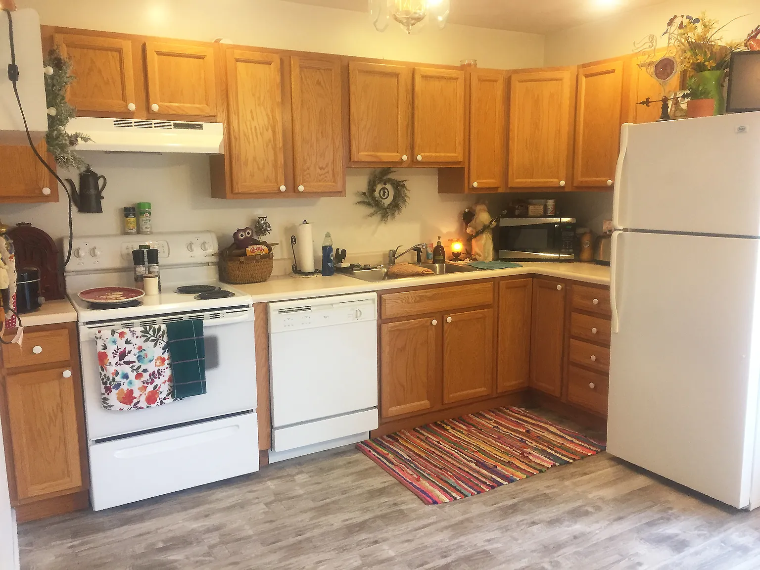 2 bed, 1100 sqft, $1,325 — Photo 3
