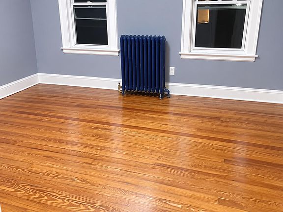 4th image of 125 Francis St
