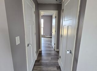 2 bed, 2.5 bath, 850 sqft, $850, Alvin, IL 61811