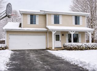 2231 Wentworth Ct, Naperville, IL 60565