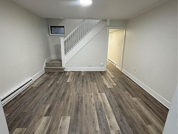 4th image of 503 E Ridge St