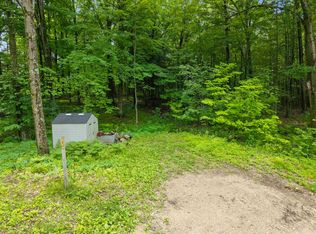 Island Lake Ln, Gresham, WI 54128