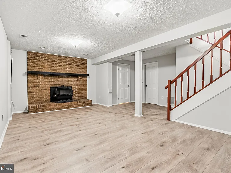 4600 Brentleigh Ct — Photo 28