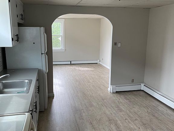 4th image of 51 E 9th St #1