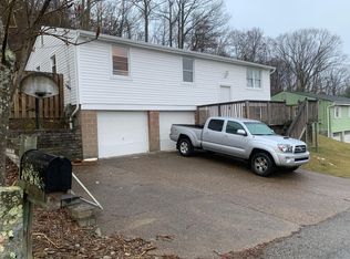 4268 Sample Ct, Allison Park, PA