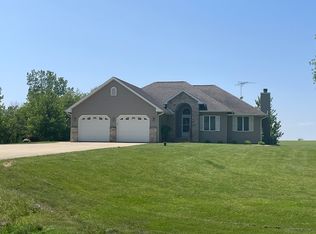 22109 Buell Rd, Sterling, IL 61081