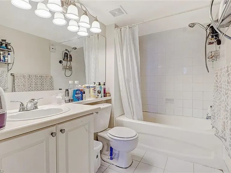 1265 Wildwood Lakes Blvd #106 — Photo 10